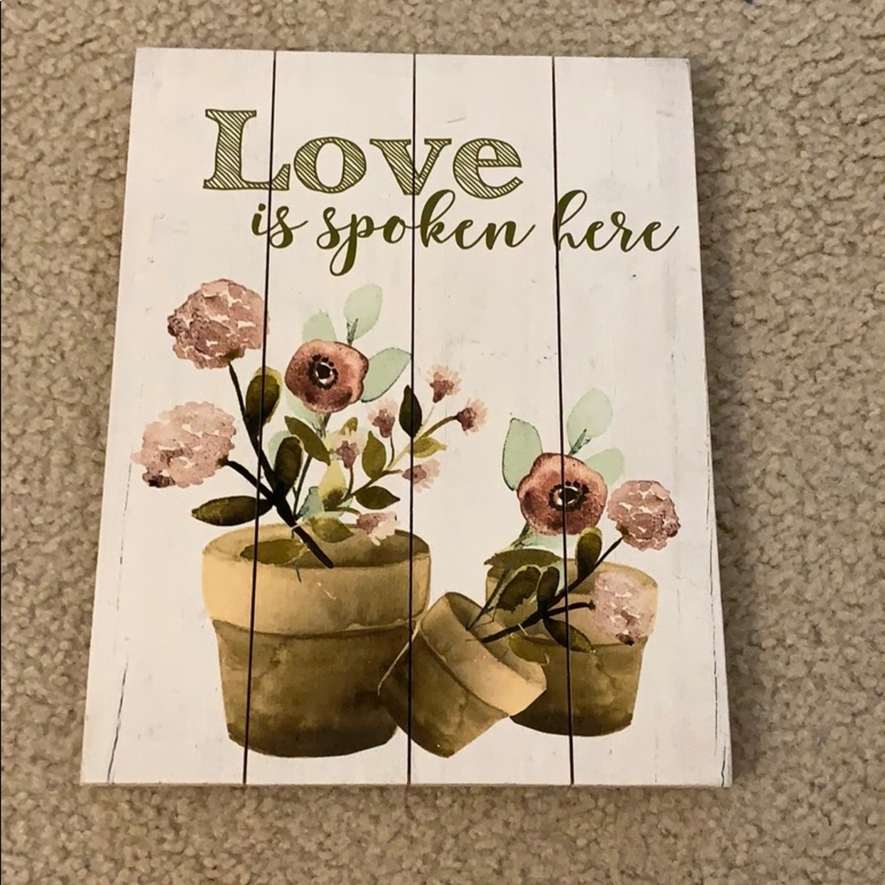 Wood pallet sign.